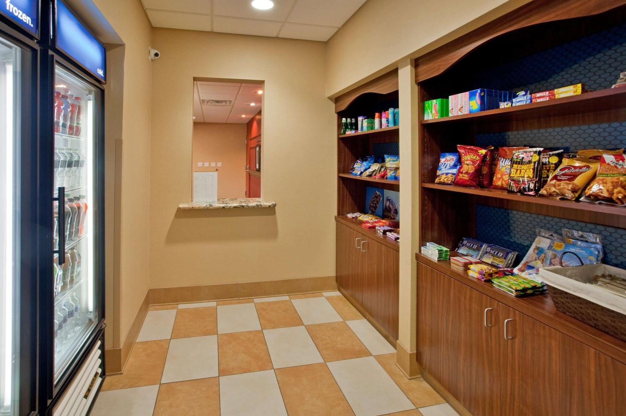 Hampton Inn & Suites Aberdeen Luaran gambar